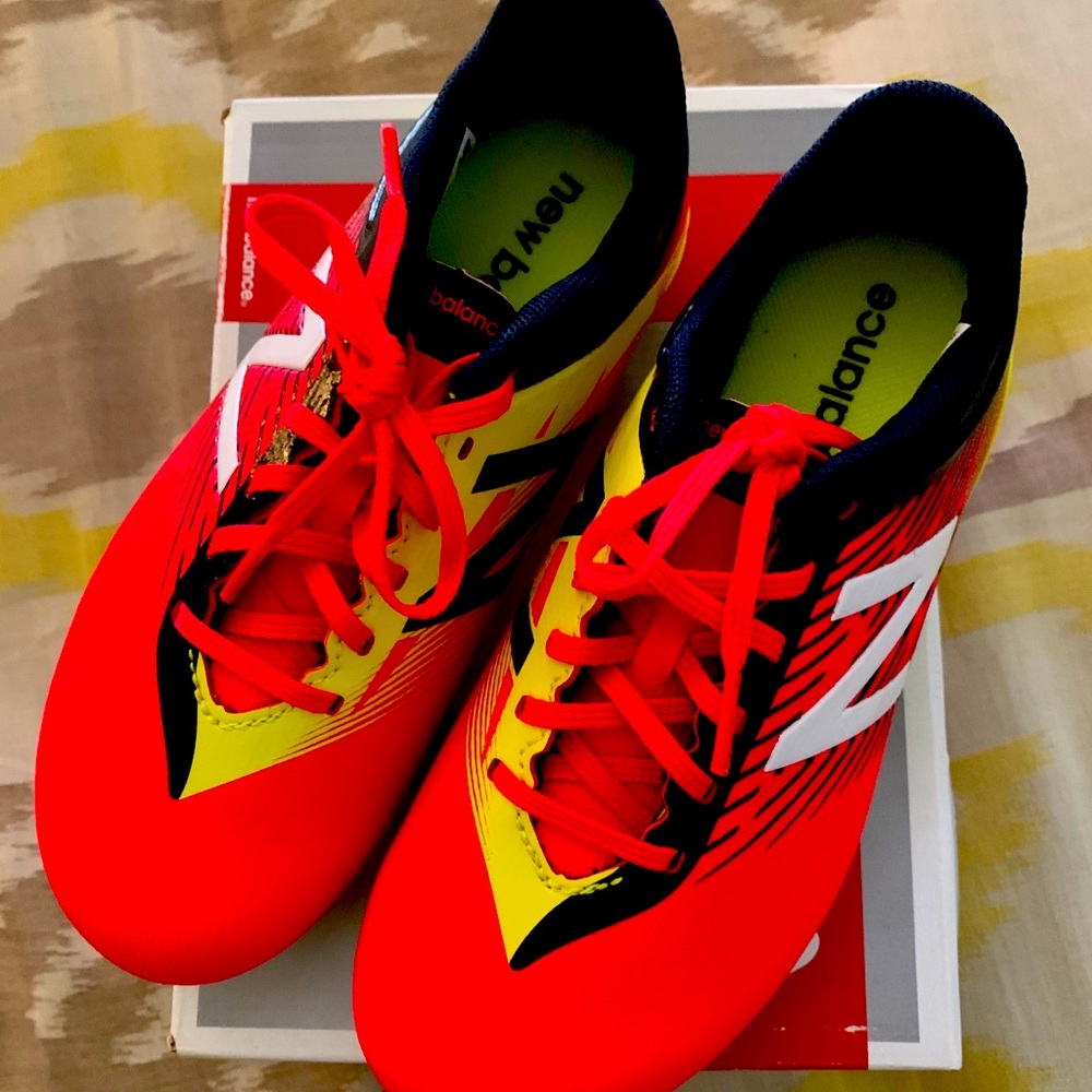 New Balance Kids Furon 2 Junior soccer shoe